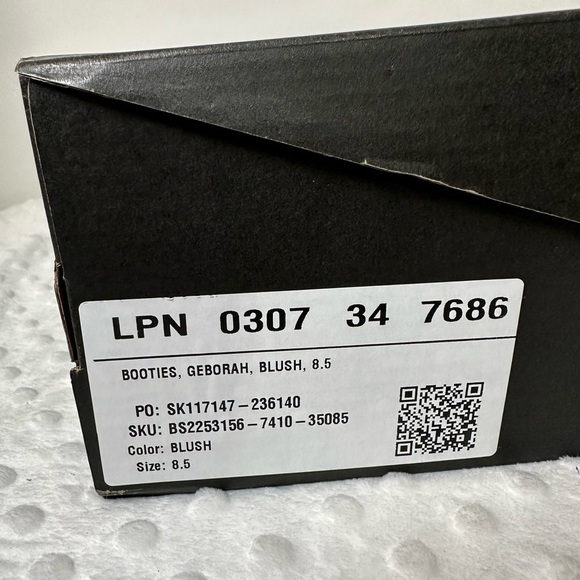 NWT SHOE DAZZLE NEW In Box - Shoedazzle Blush Platform Boots! - Picture 11 of 12